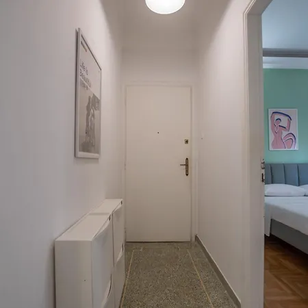 Serenity Haven - New Renovated 2br In Koukaki Apartment *